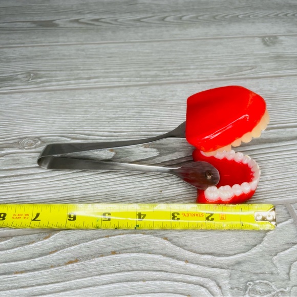 Vintage 70s 80s Unusual Dentist Dental Plastic Tongs novelty chomper tongs - Picture 5 of 6